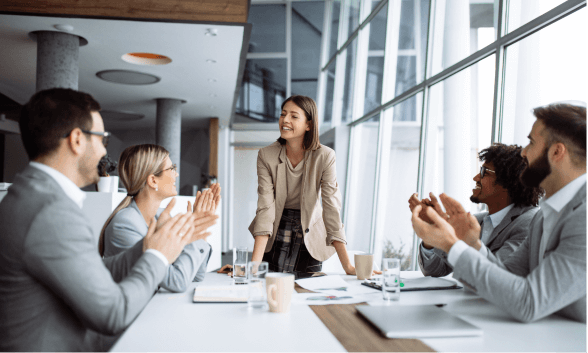 Employees give extra effort image